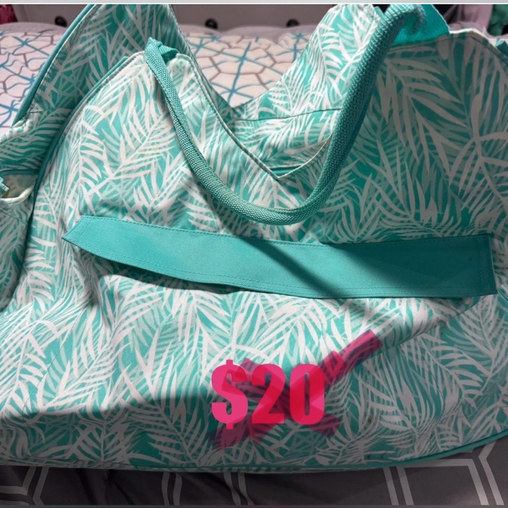 Viv and Lou Beach bag